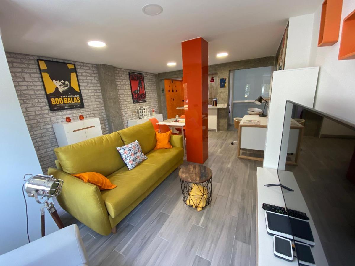 Universidad 4 Apartment *